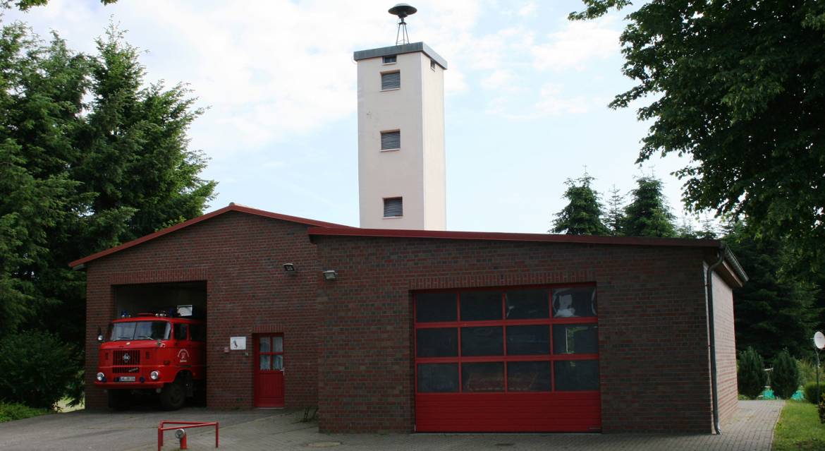 feuerwehrhaus.jpg